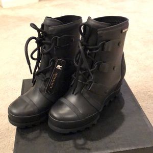 Sorel Joan Rain Wedge - 6 - Black - NWT